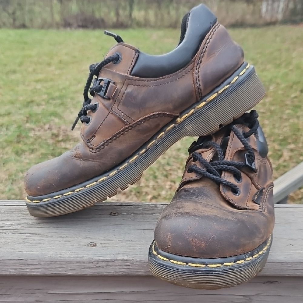 Dr. Martens Industrial Leather Work Shoes Size 9 Broken In